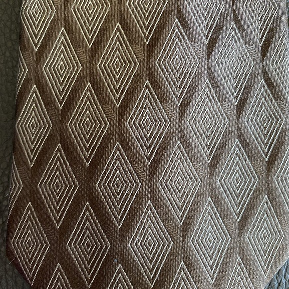 Privado, Hand Made, 100% Silk, Men’s Neck Tie, Made In China - Picture 2 of 4